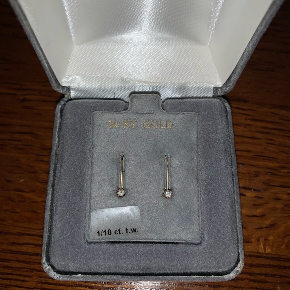 Gold and Diamond Earrings - Picture 4 of 4